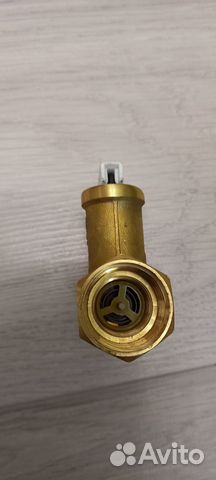 Клапан предохранительный