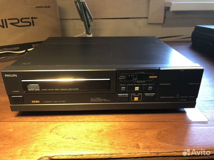 Philips CD104 плеер компакт дисков