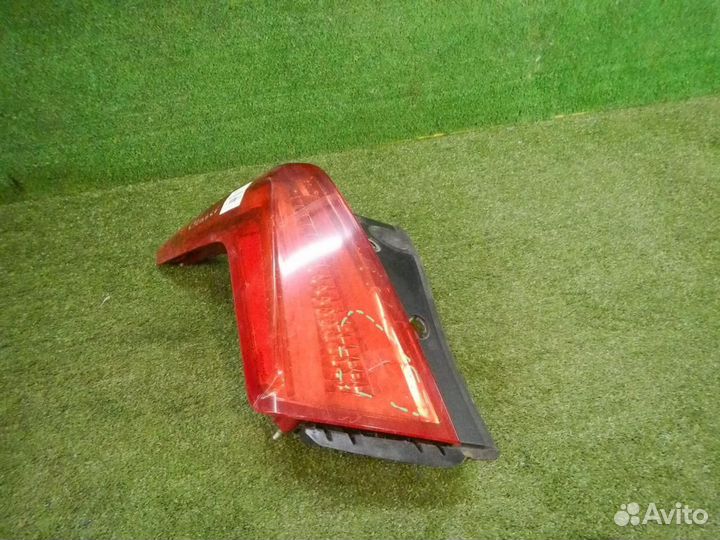 Фонарь левый Cadillac XT5 (2016-2019)