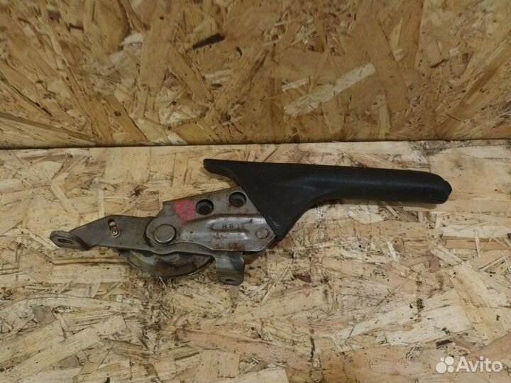 Рычаг стояночного тормоза Mazda 626 GE (1991—1997)