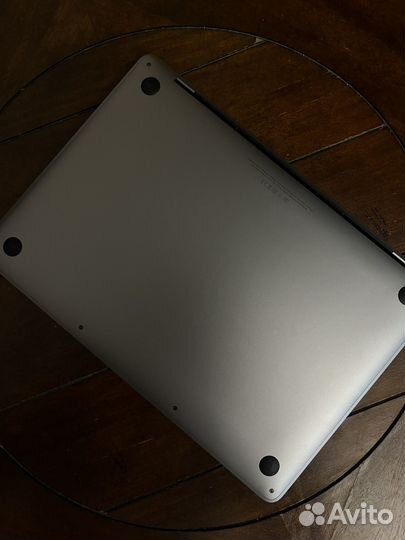 Apple Macbook pro 13 2017