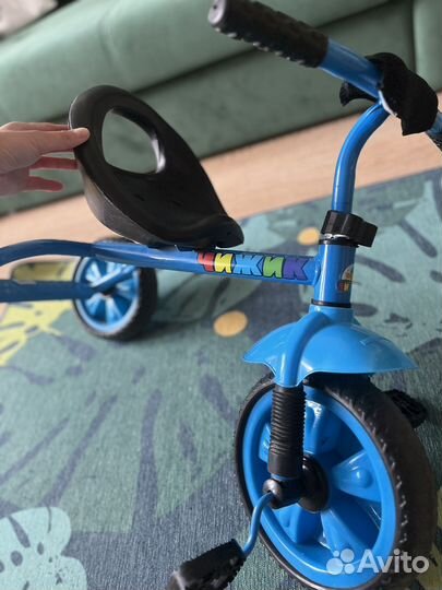 Велосипед десткий трехколесный