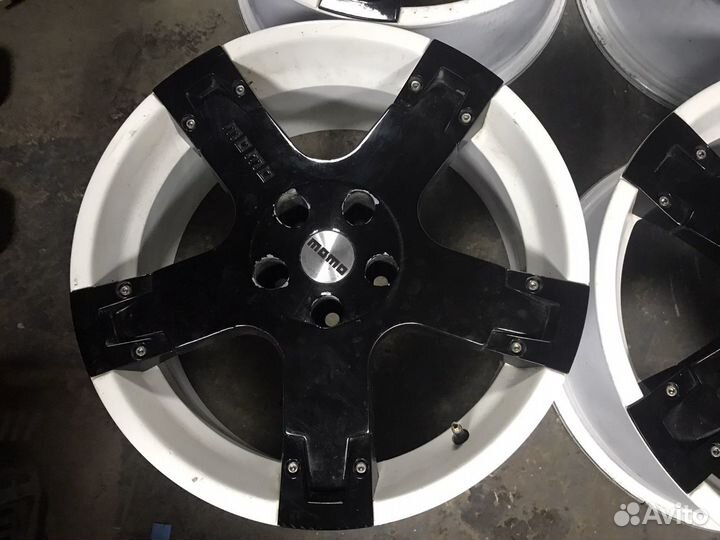 Литые диски momo. R18