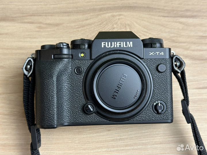 Фотоаппарат Fujifilm X-T4 (тушка)