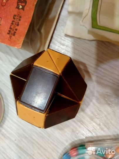 Игры настольные, пазлы, игрушки советских времён