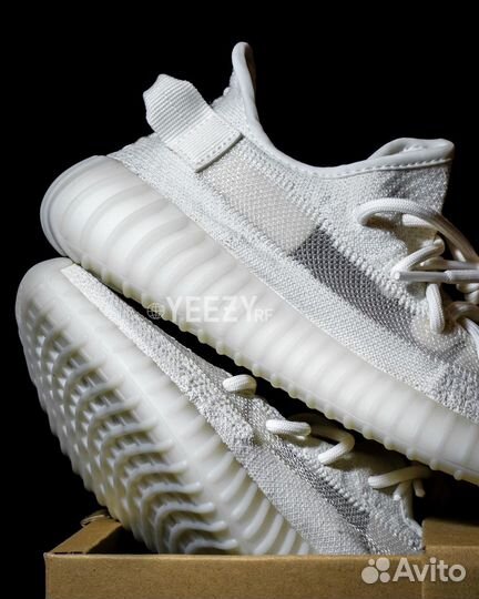 Кроссовки Adidas Yeezy Boost 350 V2 Bone