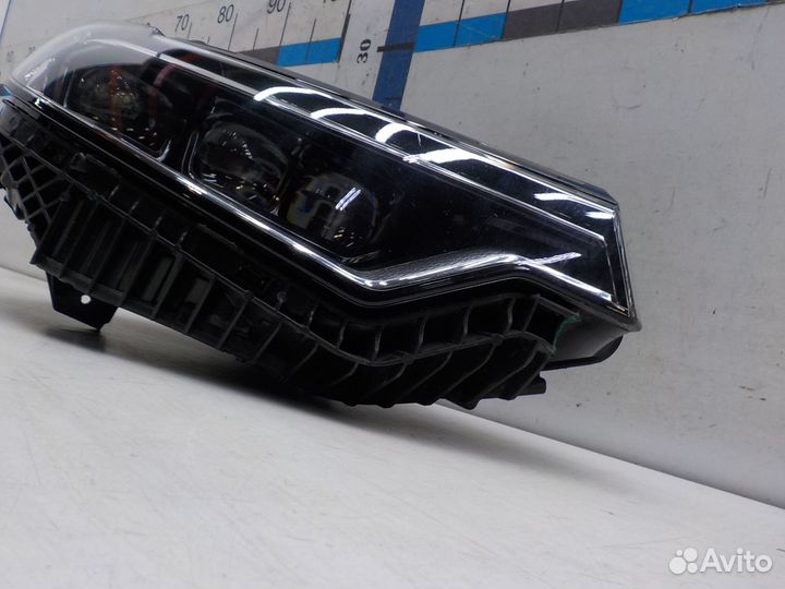 Фара правая Cadillac XT6