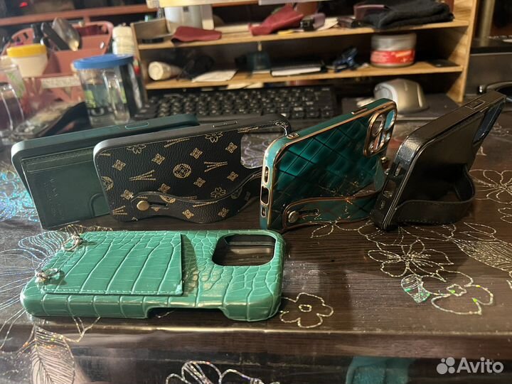 Чехлы разные на телефон И под кошелек И карты