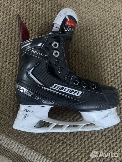 Хоккейные коньки bauer