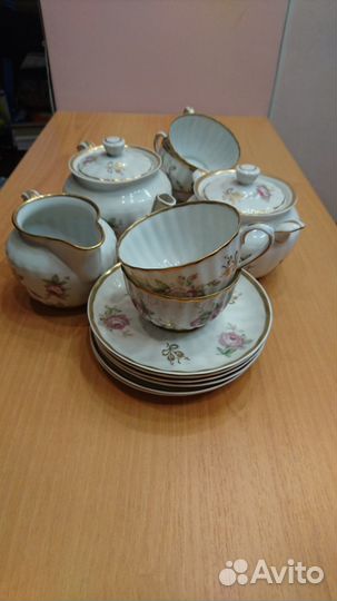 Чайный сервиз из костяного фарфора 