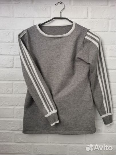 Спортивный костюм женский вязаный