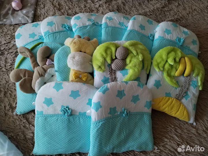 Комплект в круглую кроватку