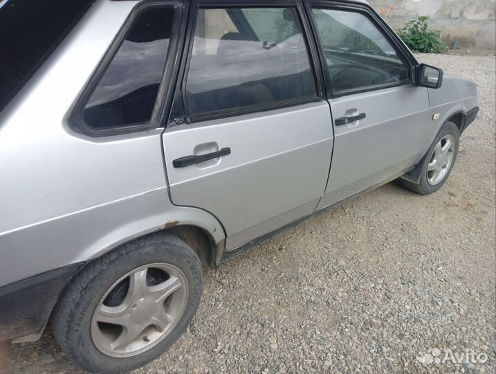 ВАЗ 21099 1.5 МТ, 2001, 200 000 км