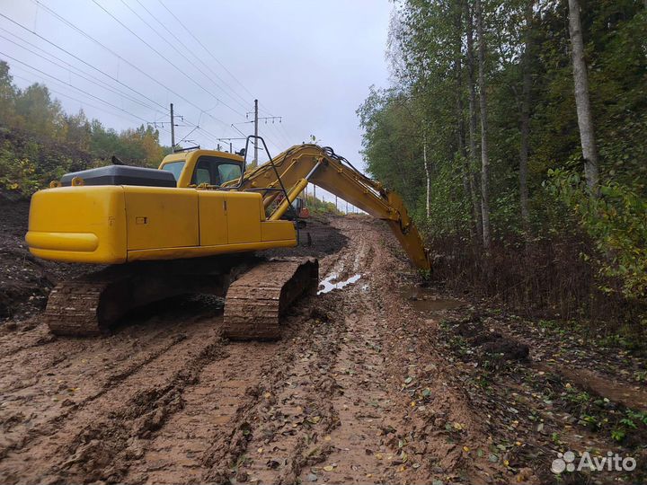 Гусеничный экскаватор Komatsu PC210LC, 2002