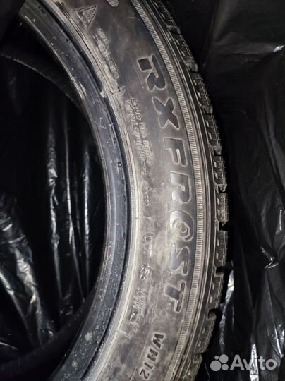 RoadX RX Frost WH12 215/55 R18 92T