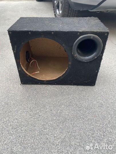 Коробка для сабвуфера