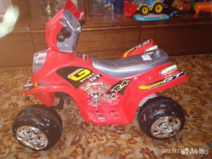 Детский электромобиль