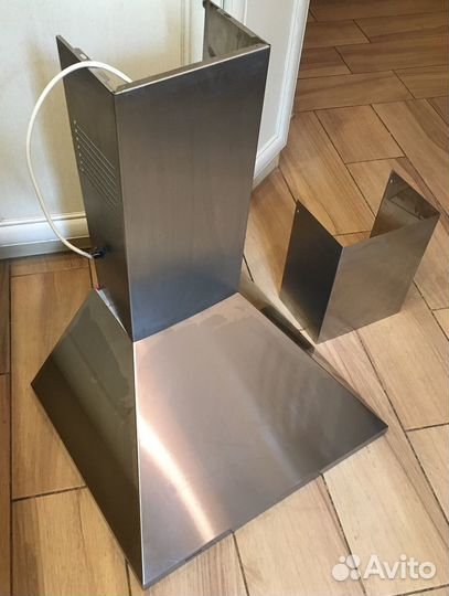 Вытяжка пристенная Bosch (Германия)