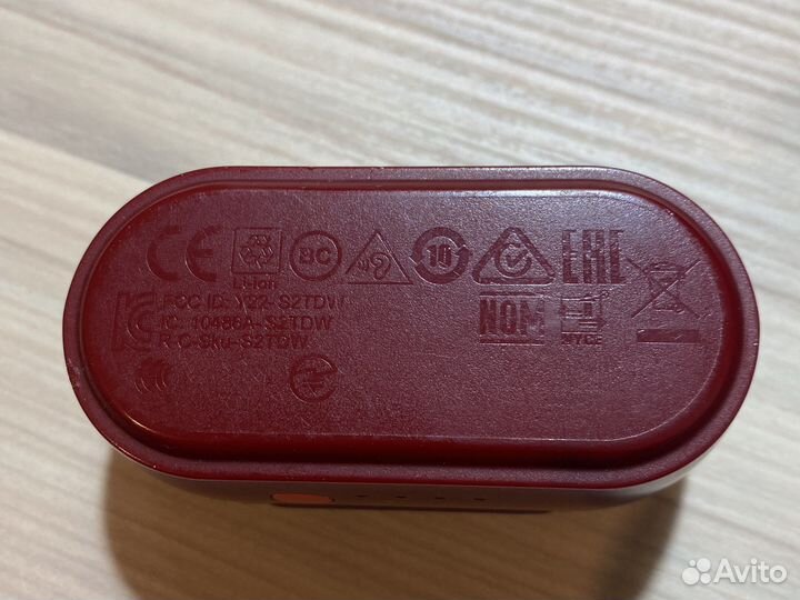 Наушник левый skullcandy с футляром