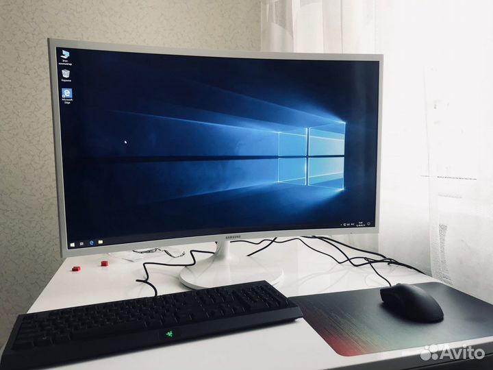 Монитор Samsung 32 дюйма
