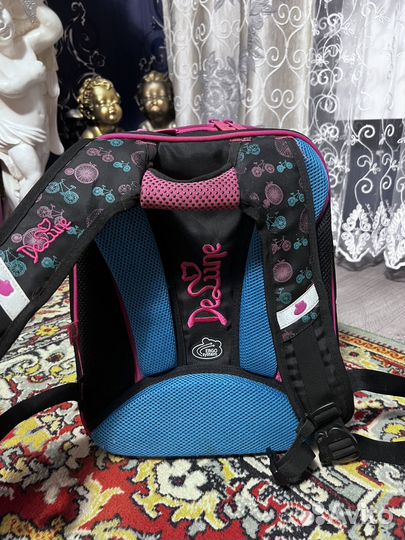 Школьный рюкзак