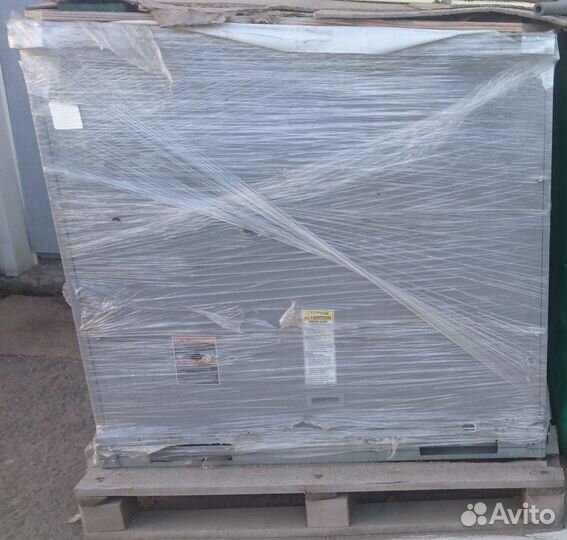 Наружный блок кондиционера ккб Carrier 38auza08