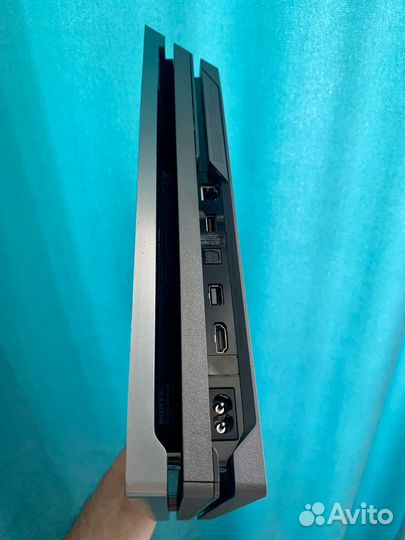 Sony PS4 Pro Limited Edition Редкая