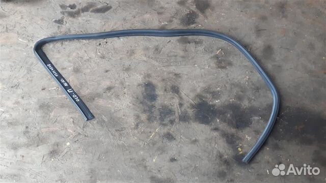 Уплотнитель двери передней Opel Corsa D 2006-2015