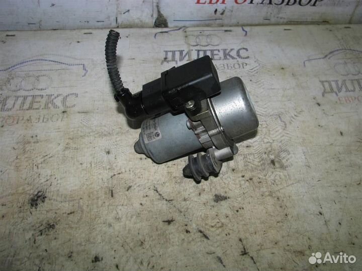 Насос вакуумный VW Passat (B7) 2011-2015