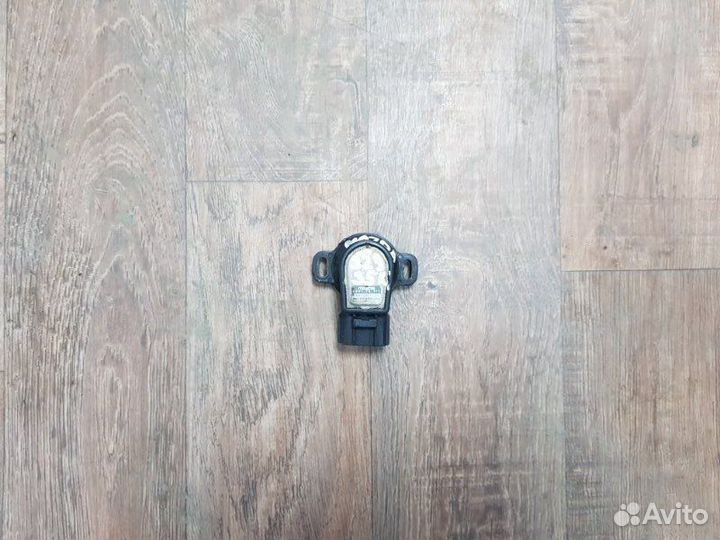 Датчик положения дроссельной заслонки Mazda 323 BA