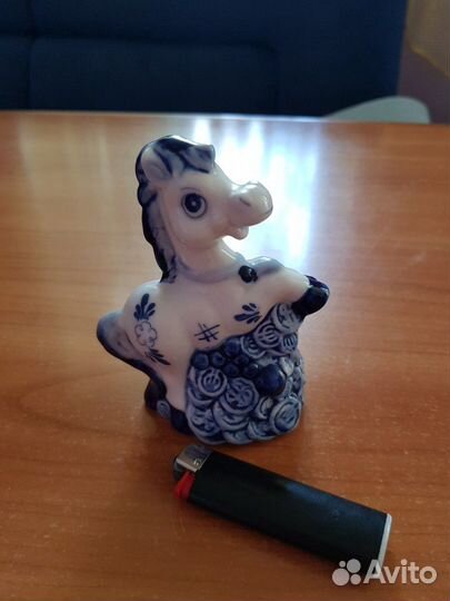 Фигурка жеребенка Гжель