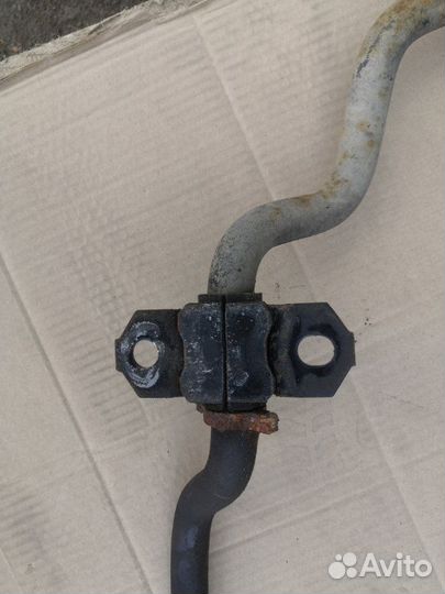 Стабилизатор задний Toyota Rav4 30