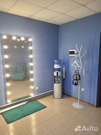 Аренда рабочего места бровиста визажиста