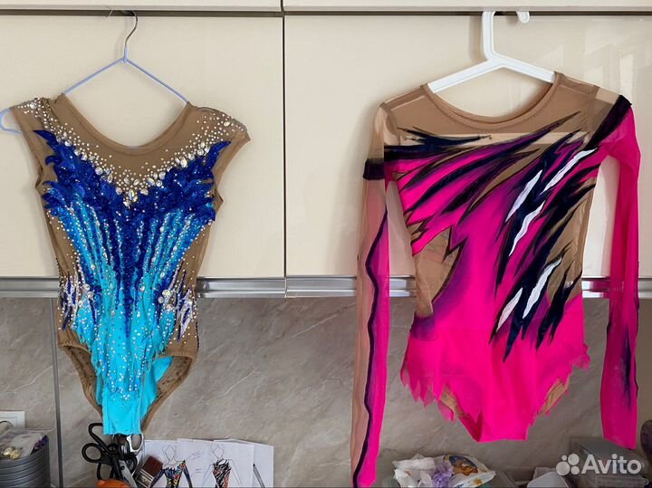 Костюмы для гимнастики и фигурного катания