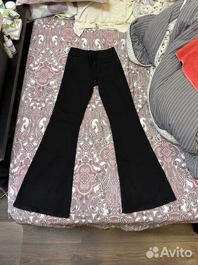 Джинсы клеш женские черные O'stin 44 размер