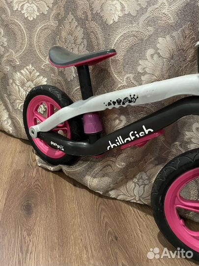 Продам беговел bmx