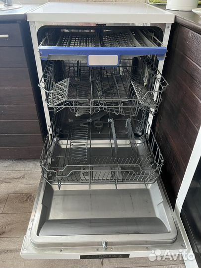 Посудомоечная машина Midea
