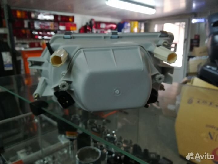 Фара левая Ваз-2115 Новая с поворотником