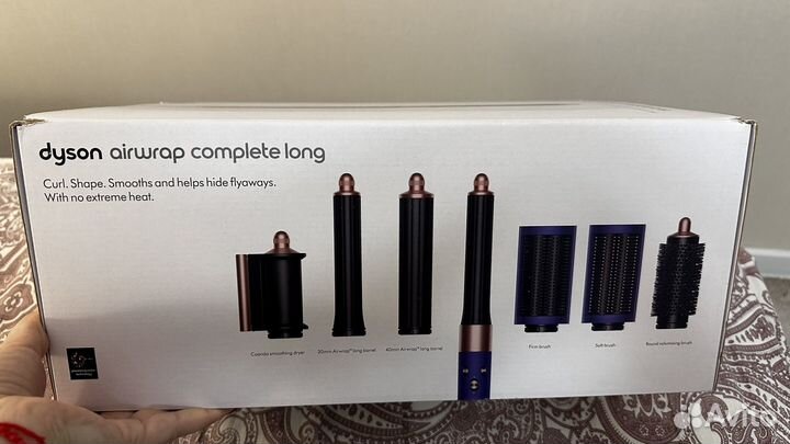 Насадки и коробка стайлер dyson