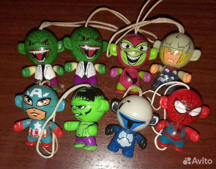 Супер герои марвел,мстители,киндеры,брелки