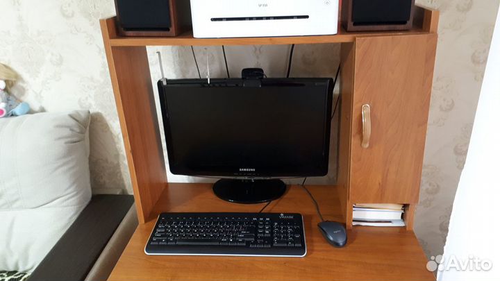 Компьютерный стол