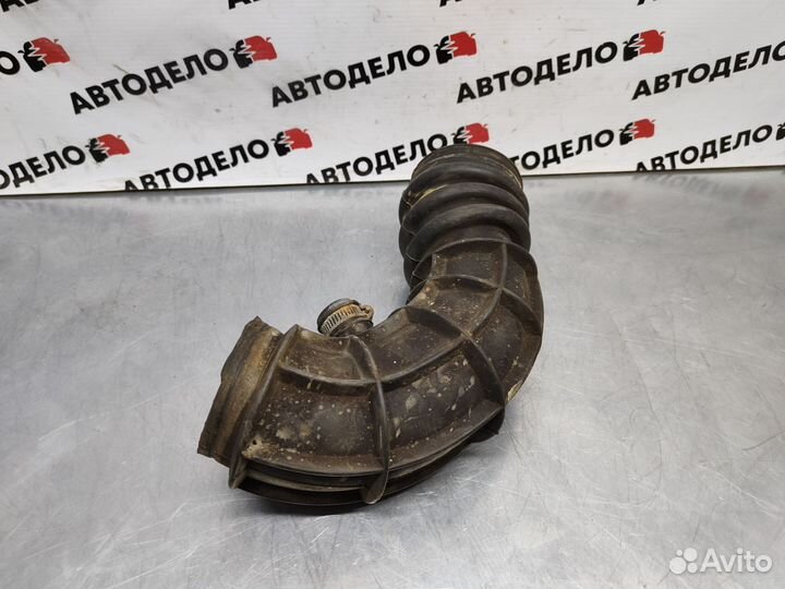 Патрубок воздушный Toyota Camry SV30 1991 г.в