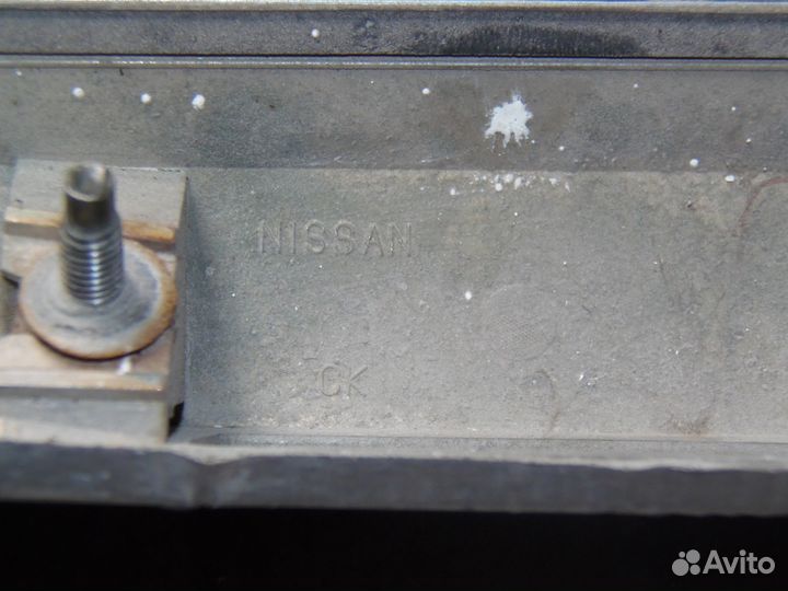 Накладка на багажник nissan