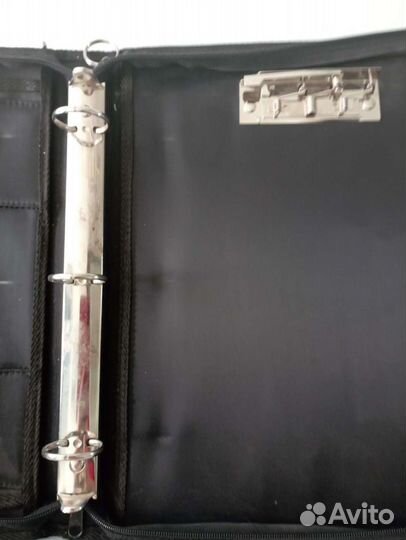 Папка скоросшиватель очень удобная для делового че