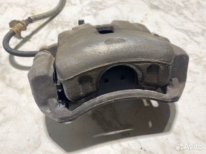 Суппорт тормозной передний правый Kia Ceed JD G4FA