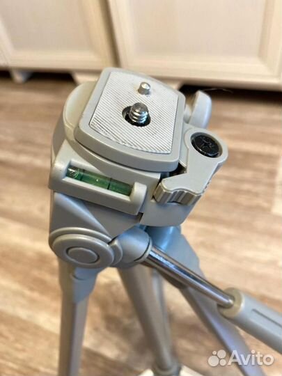 Штатив для фотоаппарата