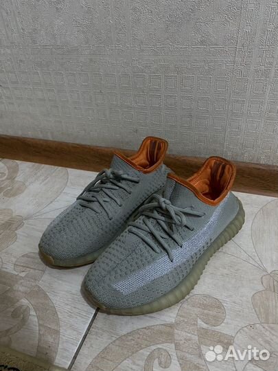 Кроссовки adidas yeezy boost