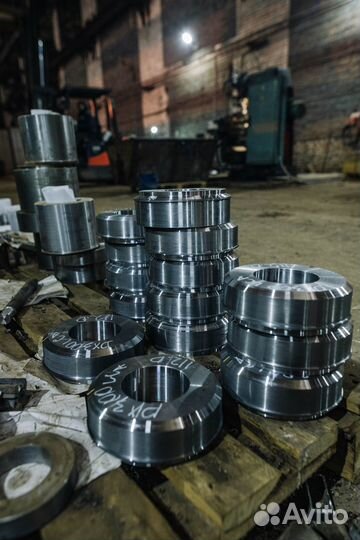 Втулка 205-70-67150 PC200LC-6 DP