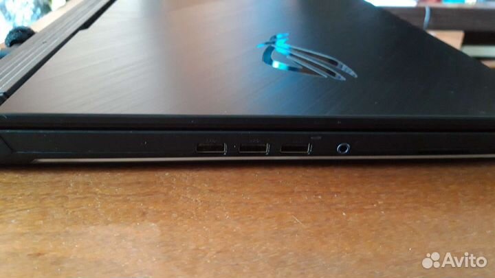 Ноутбук asus rog strix g17