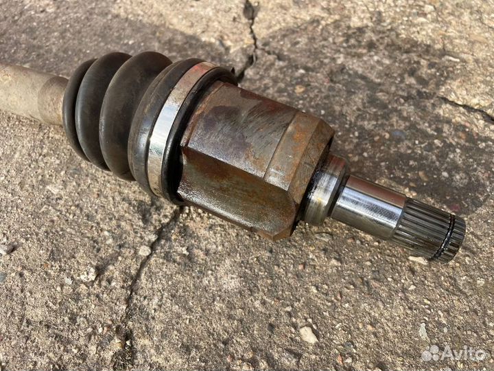 Привод передний правый Mitsubishi Lancer 9 МКПП